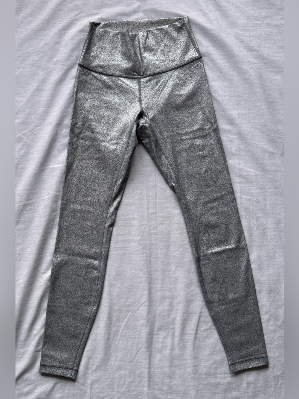 Lululemon Wunder Under High-Rise Foil Tight Black White Foil Size 4